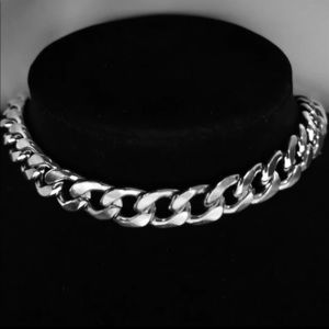 Beautiful Stainless Steel unisex chocker necklace